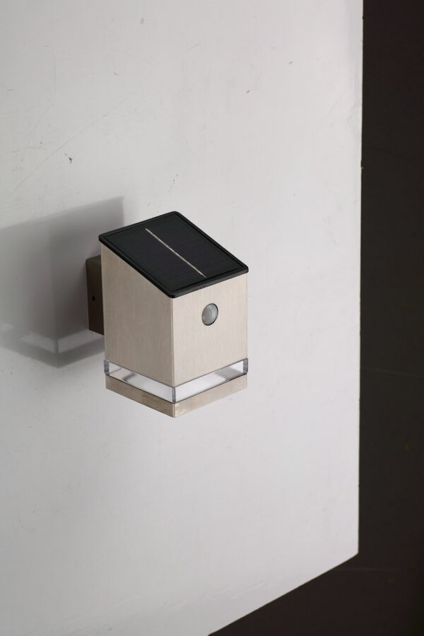 High Quantity Solar Garden Decoration Wall Lamp With Sensor