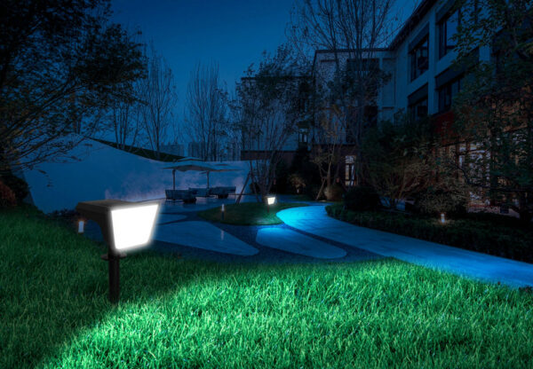 IP44 Waterproof Solar Landscape Spotlights Outdoor 28PCS LED Garden Spike - Image 5