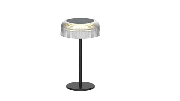 Hot-selling Solar Outdoor Table Lamp Acrylic Clear Lamp Shade Garden Decorative Lamps
