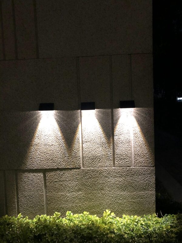 Black Exterior Wall Mounted IP54 Waterproof Garden Led Outdoor Solar Wall Fence Light - Image 4